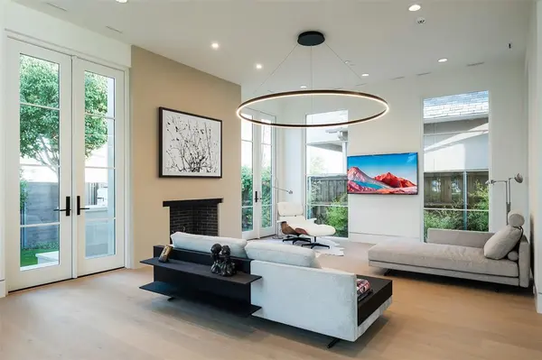 5048 Airline Road, Highland Park, TX 75205