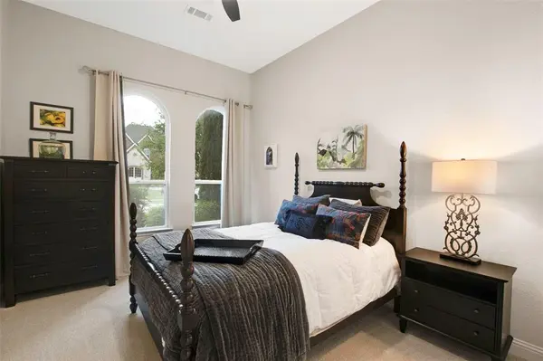 412 Bridgewater Place, Flower Mound, TX 75028