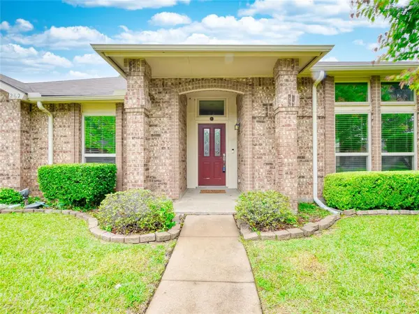 269 E Ridgegate Drive, Garland, TX 75040