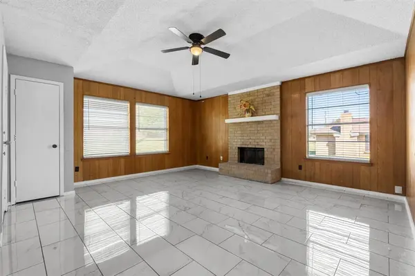 7318 Davis Boulevard, North Richland Hills, TX 76182