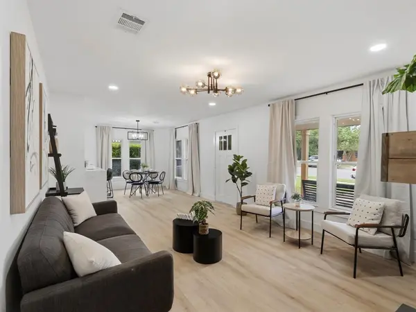 3020 Yucca Avenue, Fort Worth, TX 76111