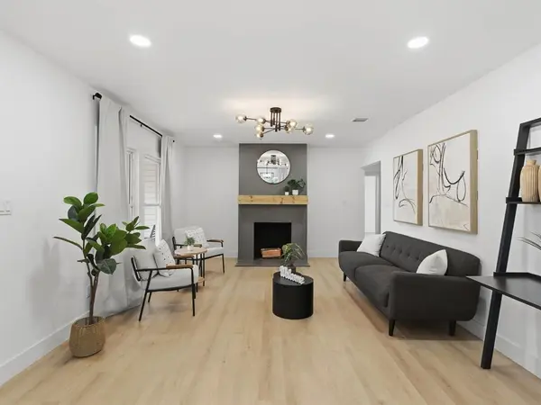 3020 Yucca Avenue, Fort Worth, TX 76111