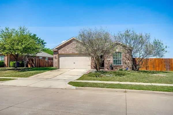 513 Bailer Drive, Crowley, TX 76036