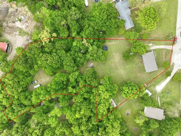 8305 Bluebonnet Circle, Alvarado, TX 76009