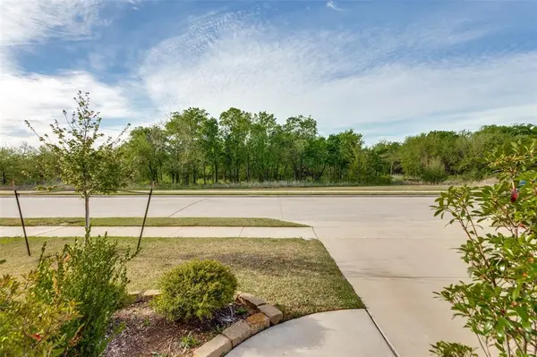 4440 Mill Falls Drive, Fort Worth, TX 76036