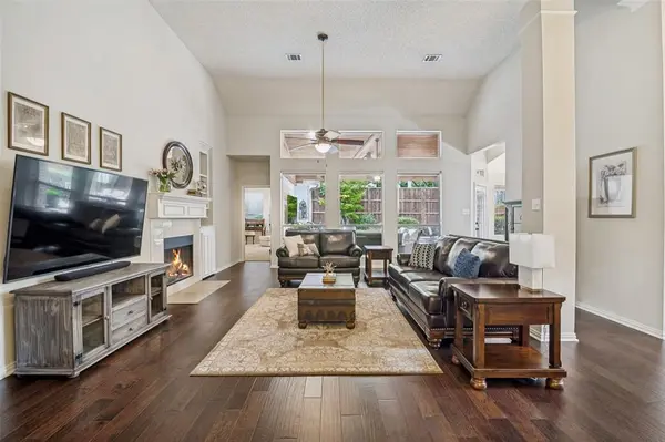 14605 Waterview Circle, Addison, TX 75001