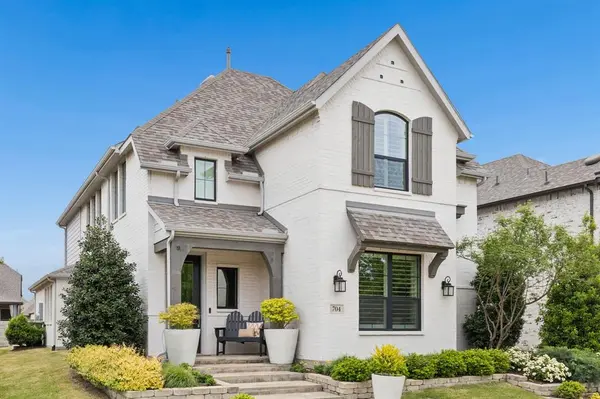 704 Streetside Lane, Argyle, TX 76226