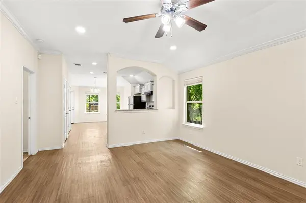 2836 Kilburn Avenue, Dallas, TX 75216