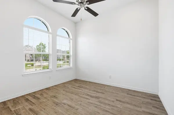 4747 Kings Garden Parkway, Arlington, TX 76005