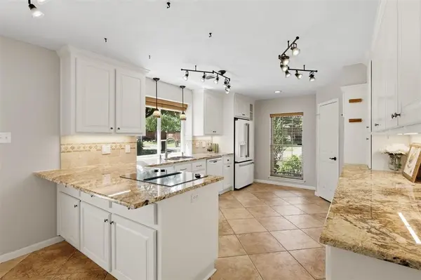 2150 Strathmore Drive, Highland Village, TX 75077