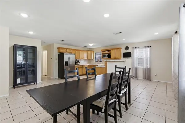 1505 Montclair Street, Arlington, TX 76015