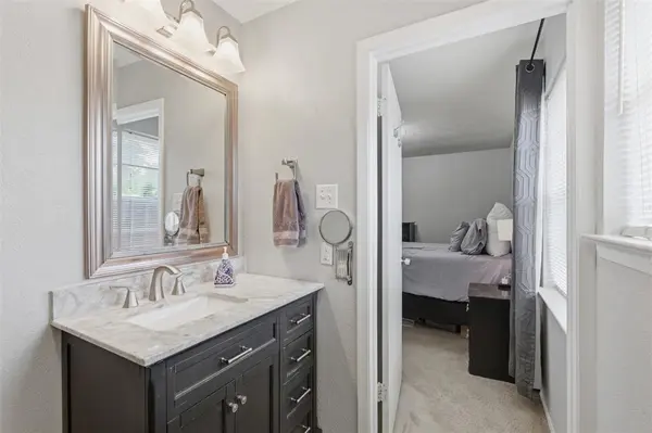 1505 Montclair Street, Arlington, TX 76015