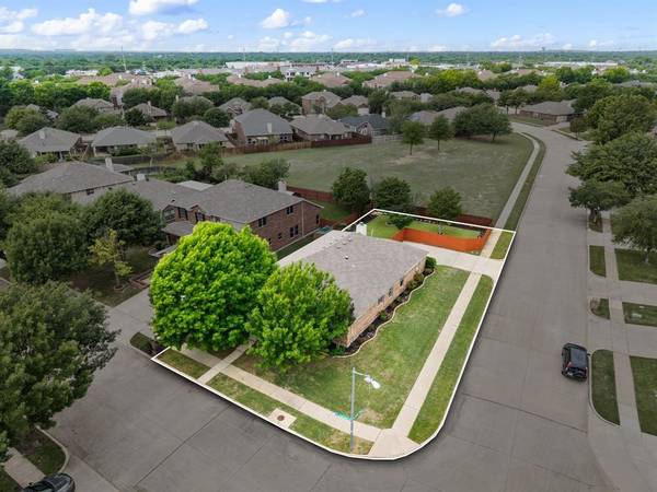 6929 Prairie Dawn Lane, North Richland Hills, TX 76180