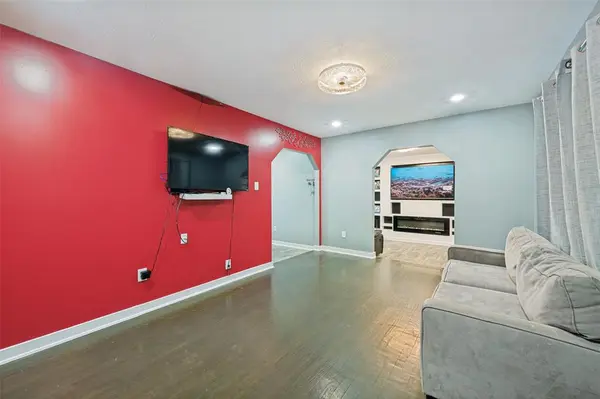 4332 Quails Lane, Fort Worth, TX 76119