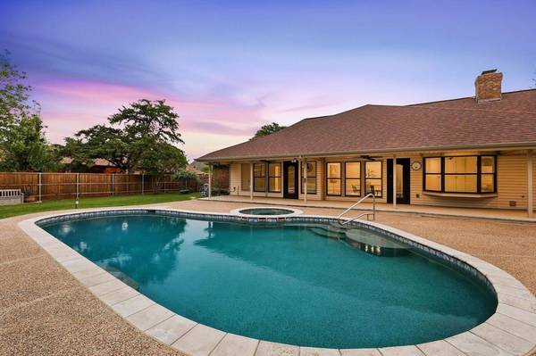 2400 Emerald Circle, Southlake, TX 76092