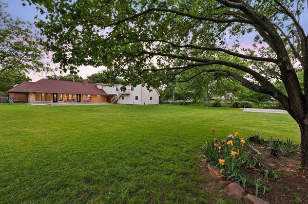 2400 Emerald Circle, Southlake, TX 76092