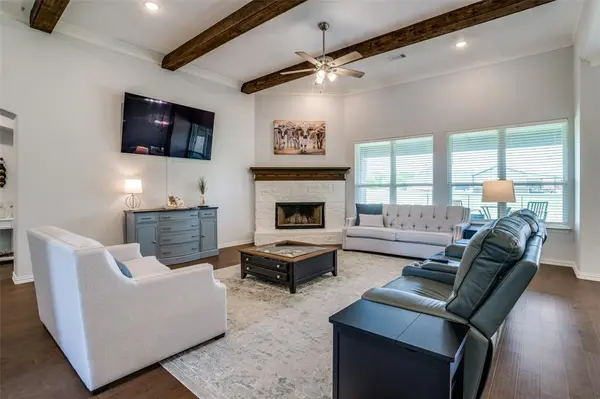 119 Cottonwood Court, Van Alstyne, TX 75495