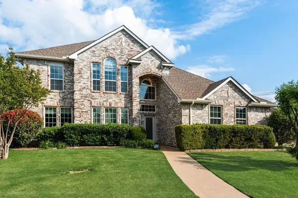 2400 Summer Glen Court, Arlington, TX 76001