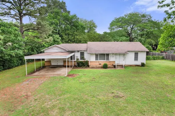 2103 Pecandale Drive, Arlington, TX 76013