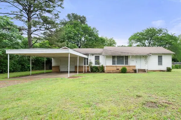 2103 Pecandale Drive, Arlington, TX 76013