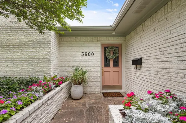 3600 Manderly Place, Fort Worth, TX 76109