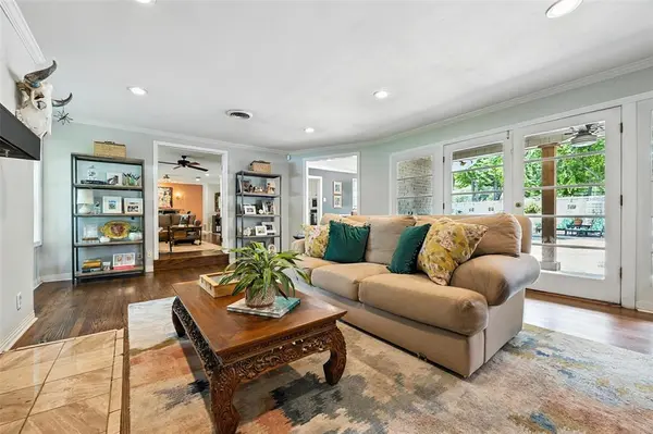 3600 Manderly Place, Fort Worth, TX 76109