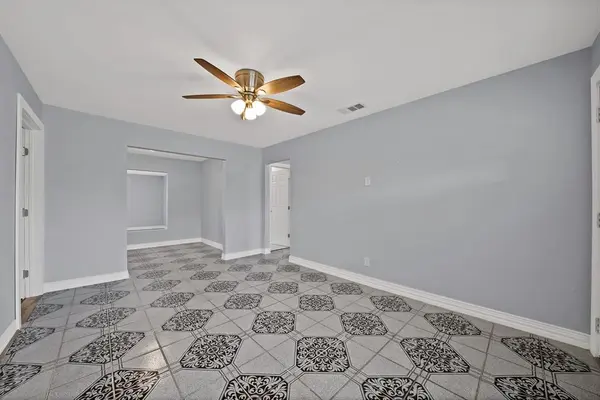 3449 Gordon Avenue, Fort Worth, TX 76110