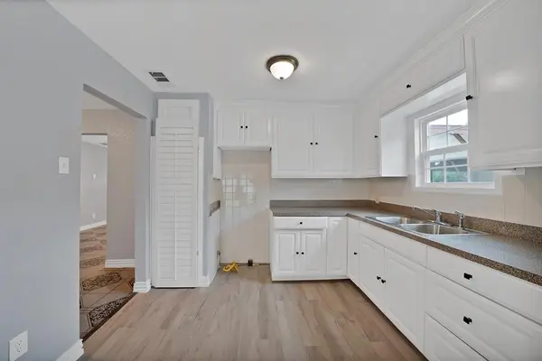 3449 Gordon Avenue, Fort Worth, TX 76110