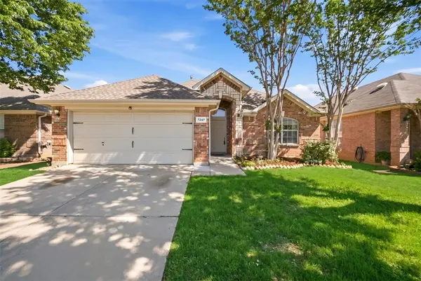 7247 Kentish Drive, Fort Worth, TX 76137