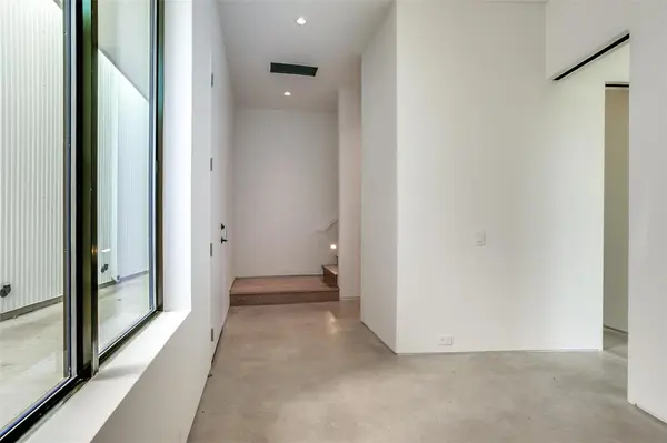 2422 N Carroll Avenue #2, Dallas, TX 75204