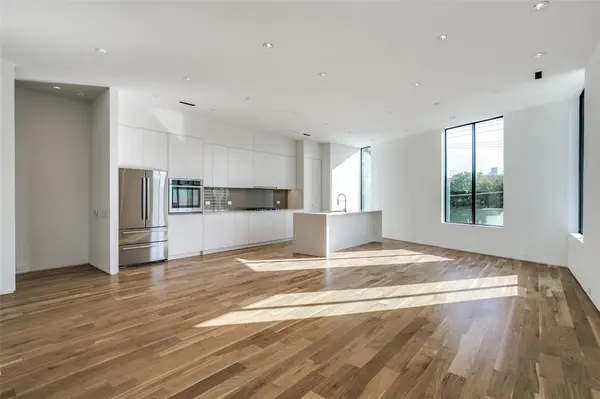 2422 N Carroll Avenue #2, Dallas, TX 75204