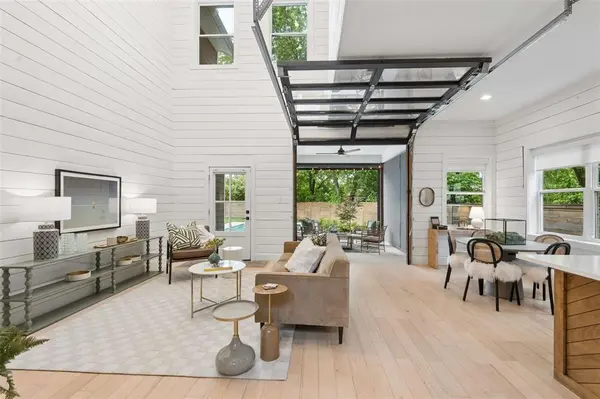 3821 Oaklawn Drive, Fort Worth, TX 76107