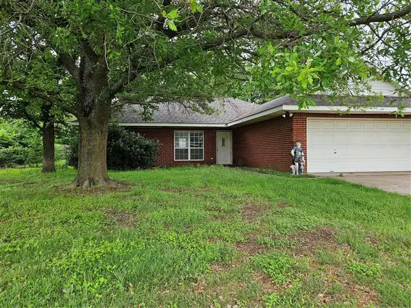 114 Silver Fox, Lacy Lakeview, TX 76705