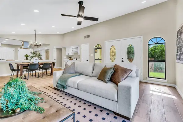 7618 Christie Lane, Dallas, TX 75249