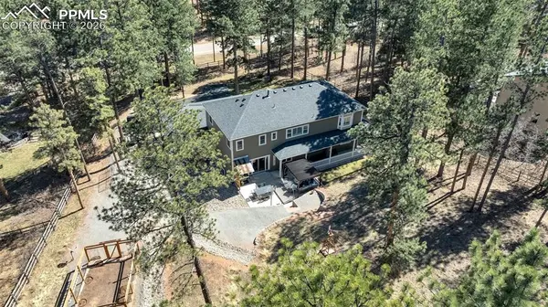 4745 Cheyenne DR, Larkspur, CO 80118