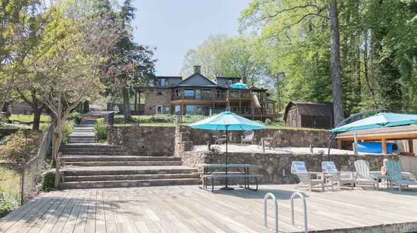 2206 Timberlake DR, Lynchburg, VA 24502