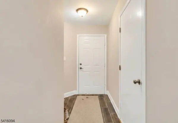 91 Delaware Ln #91, Branchburg Twp., NJ 08876