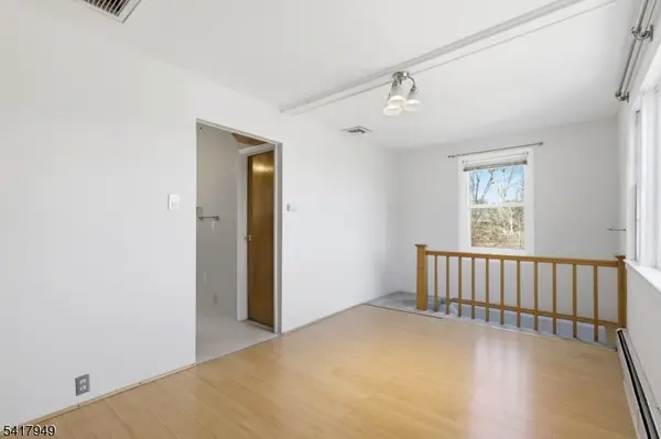 10 Minnehaha Path, Lincoln Park Boro, NJ 07035