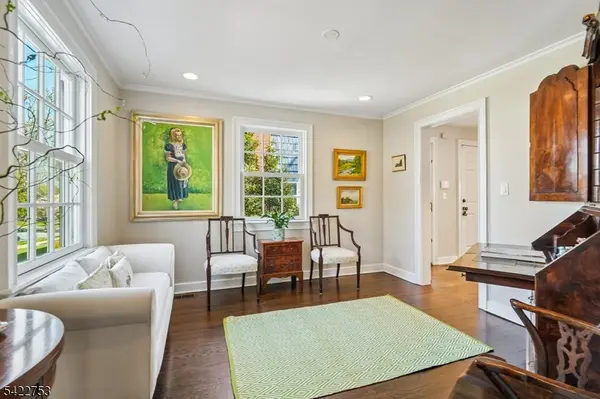 44 Canoe Brook Pkwy, Summit City, NJ 07901