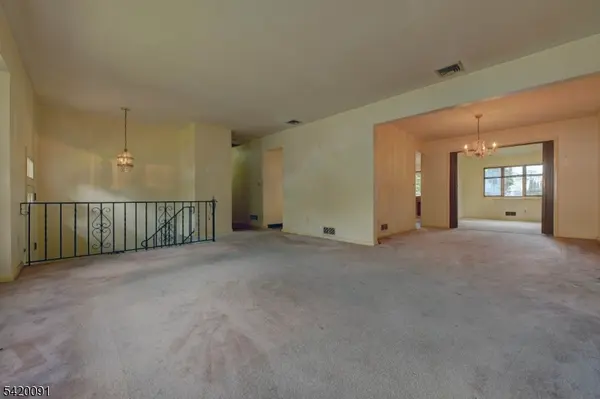 301 Grand Blvd, Emerson Boro, NJ 07630