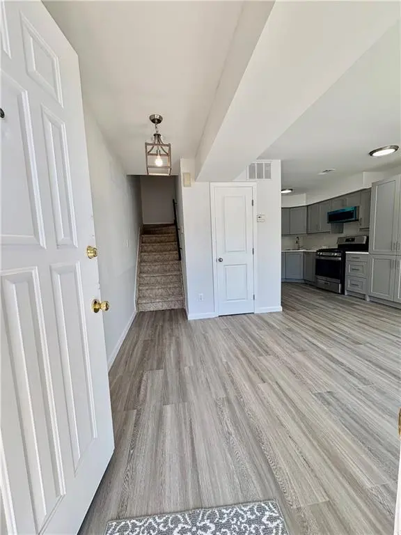 695 Barlow AVE, Staten  Island, NY 10312