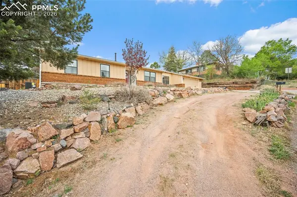 1146 Terrace RD, Colorado Springs, CO 80904