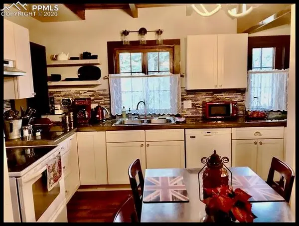 10825 Hondo AVE, Green Mountain Falls, CO 80819