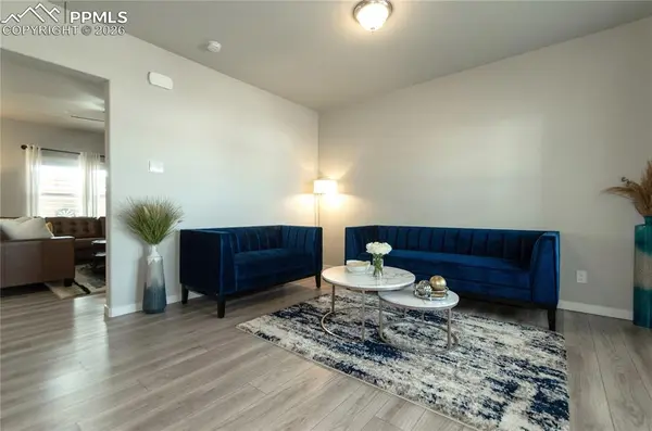 5927 Mumford DR, Colorado Springs, CO 80925