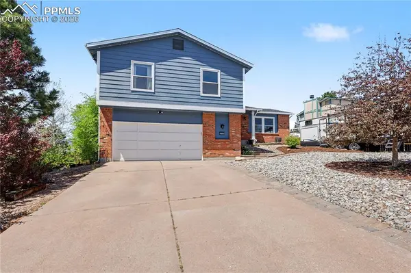 2568 Legend DR, Colorado Springs, CO 80920