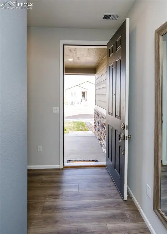 81 S Edge Cliff ST, Castle Rock, CO 80104