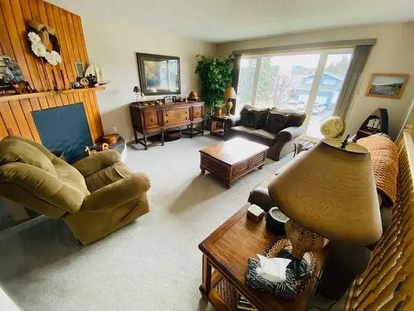 158 MALIGNE DR, Hinton, AB T7V1J4