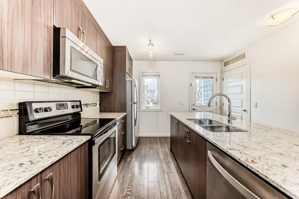 56 Auburn Bay Link SE, Calgary, AB T3M 1S7