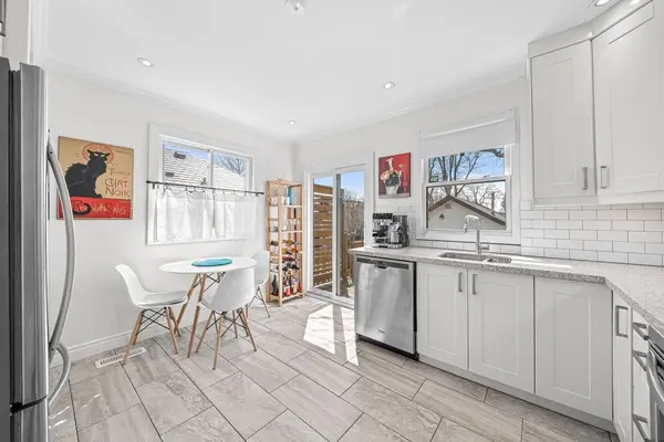 8 Wolcott AVE, Toronto E06, ON M1L 4K1