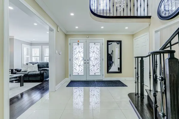 24 Marydale AVE, Markham, ON L3S 3N4